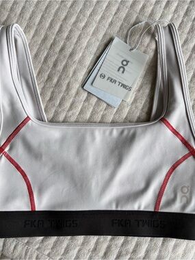 On Running Studio Bra with Red Stitching and Black Band fka twigs